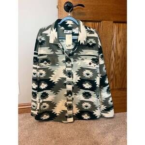 NEW LIV OUTDOORS women's dakota microfleece shacket top in aztec prairie